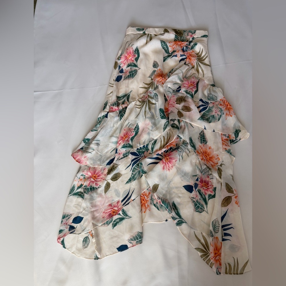 Guess Cream High-Low Skirt with Pink & Green Floral Print.    Brand new